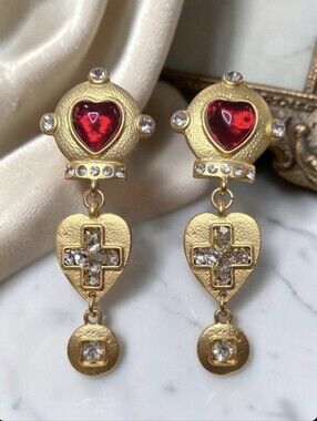 18k Matte Gold Plated Etruscan Ruby Glass Heart Cross Dangle Clip-on Earrings